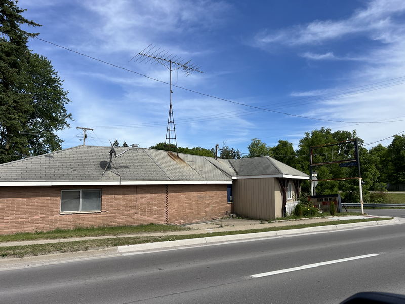 In Town Inn Motel (Northern Trails Motel) - June 15 2024 Photo (newer photo)